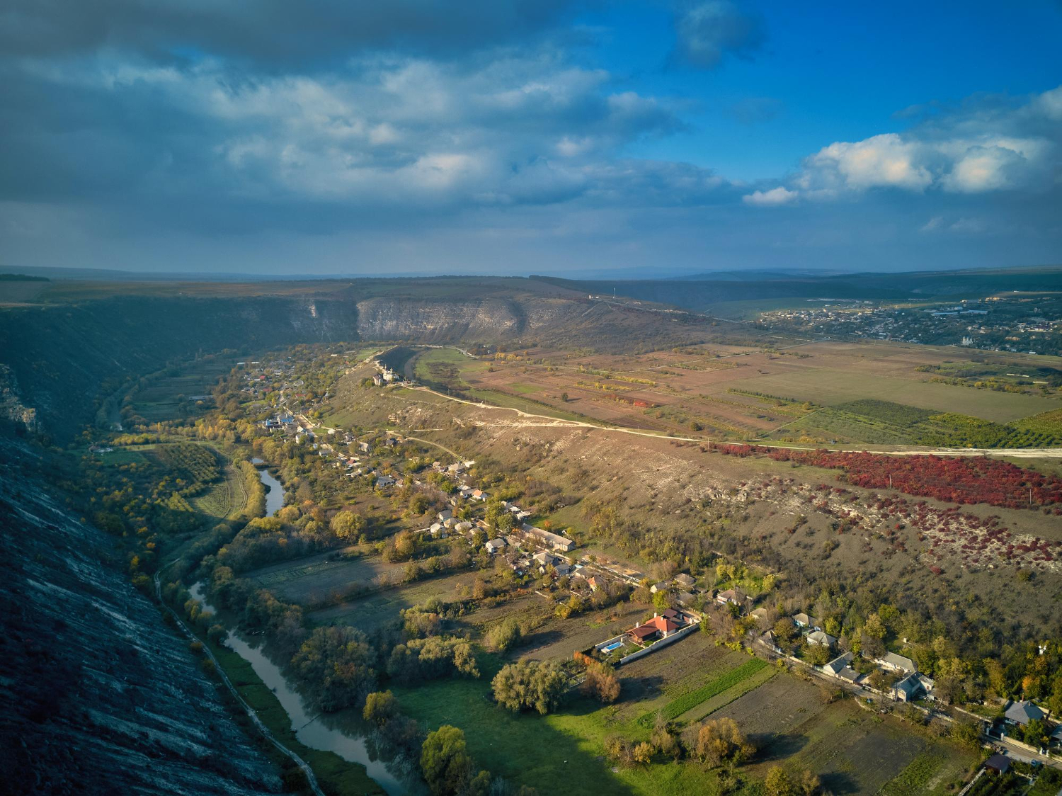 Долина реки Рэут — фото 3